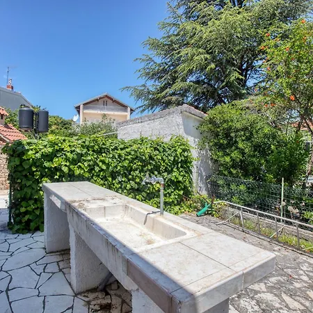 House With A Parking Space Jadrija, - 20641 Vakantiehuis *