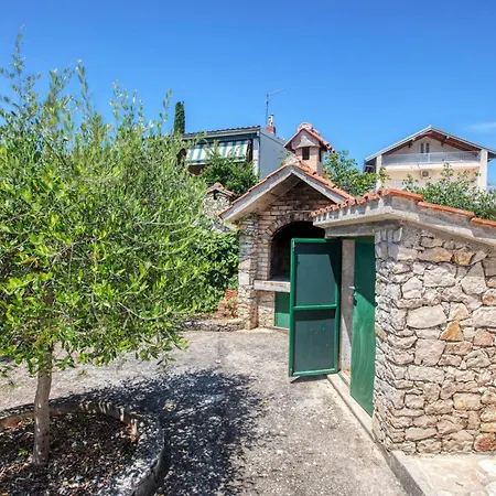 House With A Parking Space Jadrija, - 20641 Vakantiehuis *