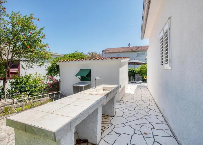 House With A Parking Space Jadrija, - 20641 Vakantiehuis *